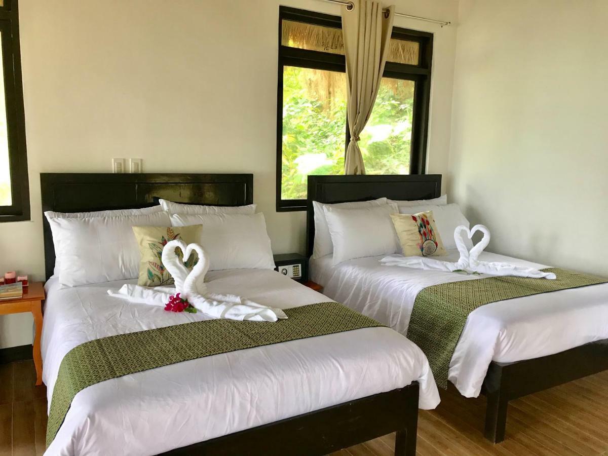 Moon Beach Villas El Nido Esterno foto